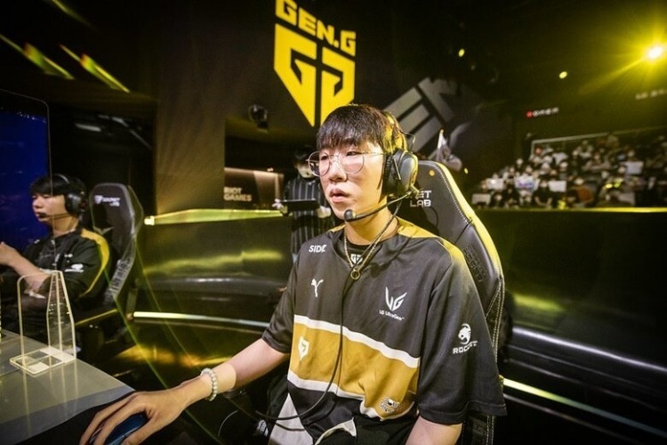 个赛季中 个赛季中