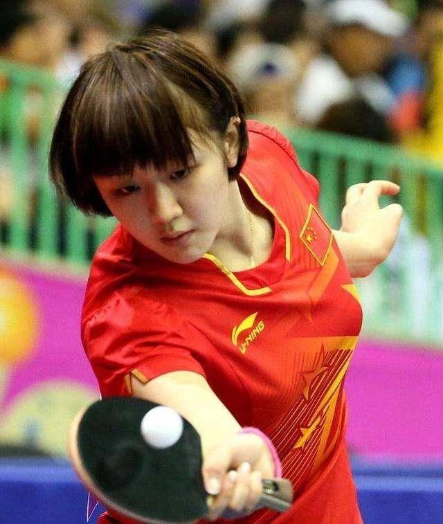 充满悬念与 充满悬念与