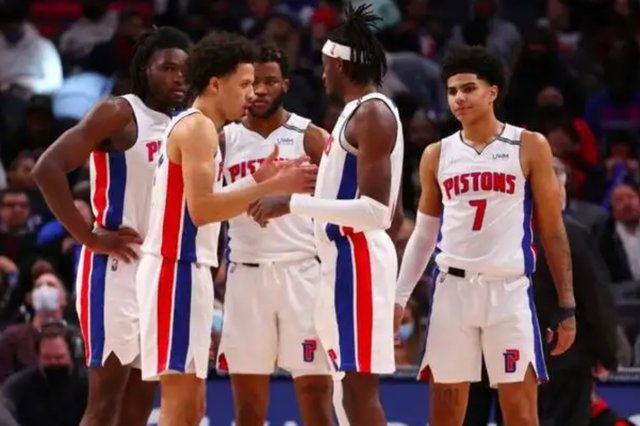 与阵容稳定 与阵容稳定