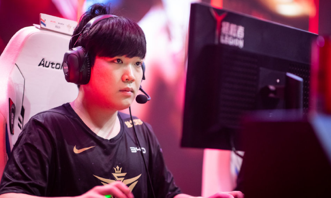他在强压环 他在强压环